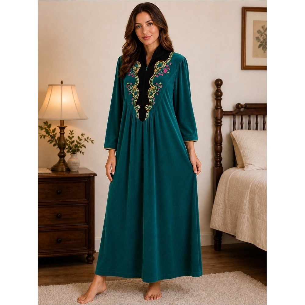 Vintage Vanity Fair Long Night Gown Rope Sz M Made in USA